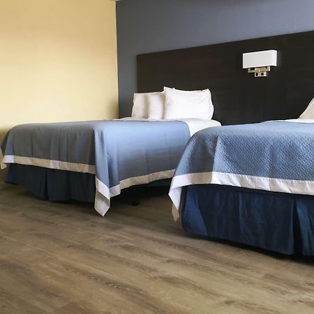 Days Inn By Wyndham Airport - Phoenix Kültér fotó