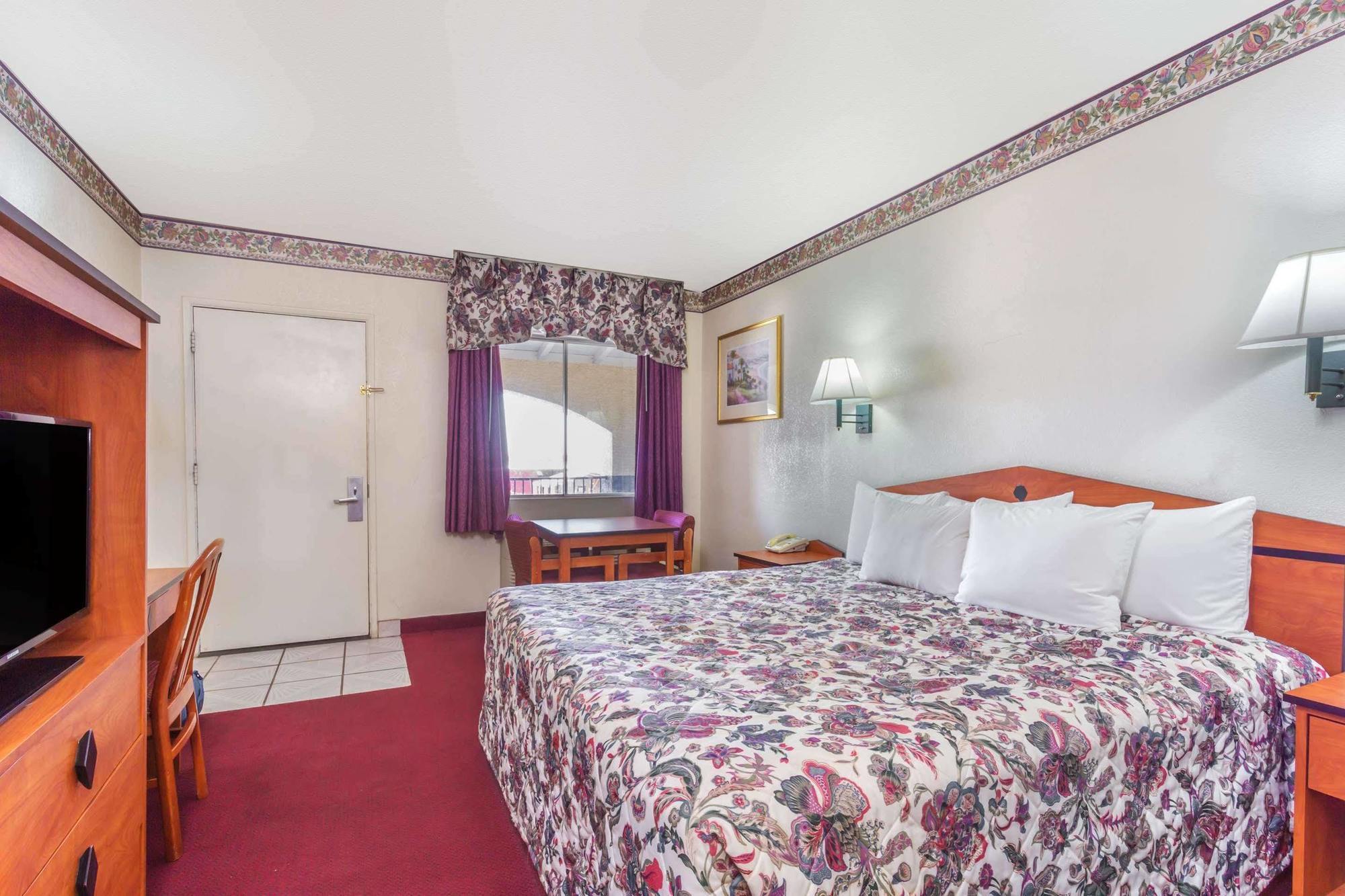 Days Inn By Wyndham Airport - Phoenix Kültér fotó